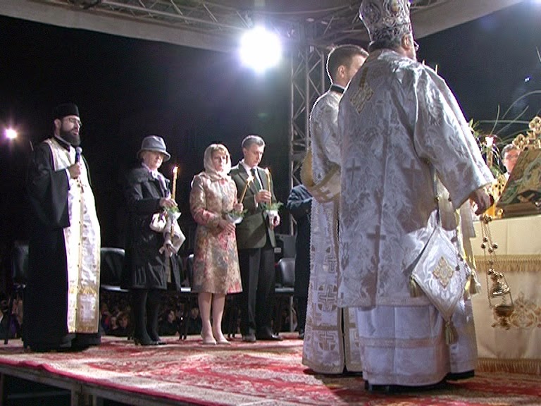 Principesa Moştenitoare Margareta, Principele Radu - slujba de înviere, Paşte 2014 Principesa Moştenitoare Margareta, Principele Radu - slujba de înviere, Paşte 2014