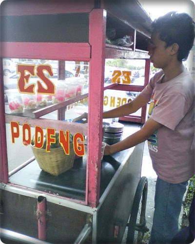 Mad about Es Podeng