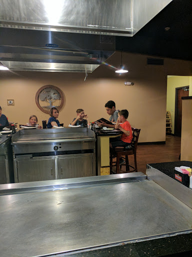 Restaurant «Geaux Fish Restaurant Sushi & Hibachi», reviews and photos, 1129 Audubon Ave, Thibodaux, LA 70301, USA