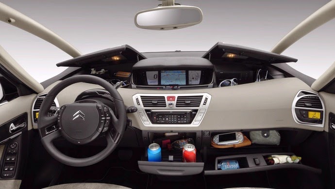 citroen-c4-grand-picasso-interior-4260-690x390.