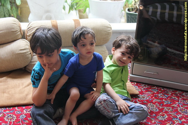 با پسرخاله ها در منزل باباجون در اصفهان