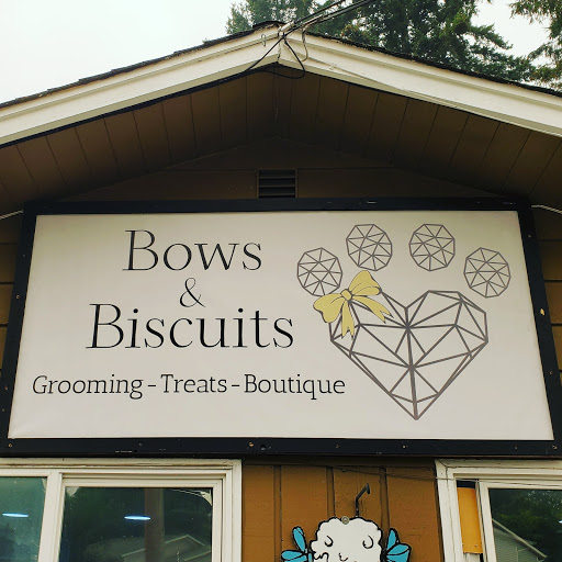Bows and Biscuits Grooming Treats Boutique