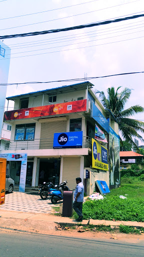 Popular Computers, Kizhakkethil Buildings, Star Junction, Main Central Road, Kottayam, Kerala 686001, India, Computer_Software_Shop, state KL