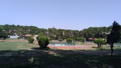 Mini Rose Garden, G.T Road, Near Atam Devki Jain College, Kidwai Nagar, Ludhiana, Punjab 141008, India, Park_and_Garden, state PB