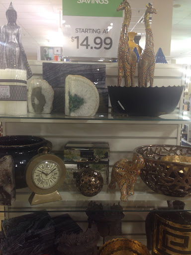 Department Store «T.J. Maxx and HomeGoods», reviews and photos, 7735 N MacArthur Blvd, Irving, TX 75063, USA