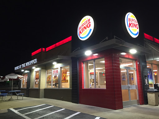 Fast Food Restaurant «Burger King», reviews and photos, 2639 Lincoln Way E, Massillon, OH 44646, USA