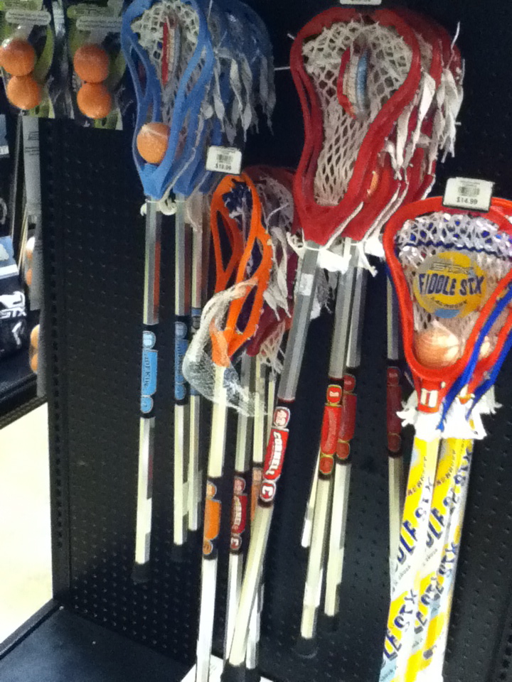 US Lacrosse観戦記: スポーツ用品店でのラクロスの扱い