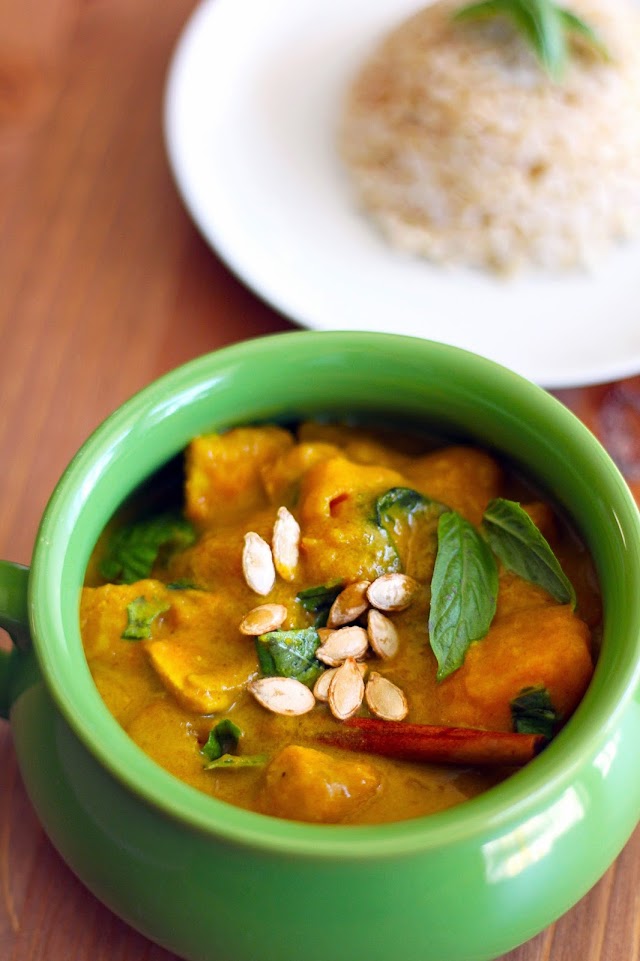 Butternut Squash Curry with Apples and Basil from dontmissdairy.com