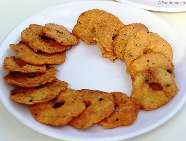 Milagu Vadai Recipe | Hanuman Vada | Lentil & Peppercorn Fritters