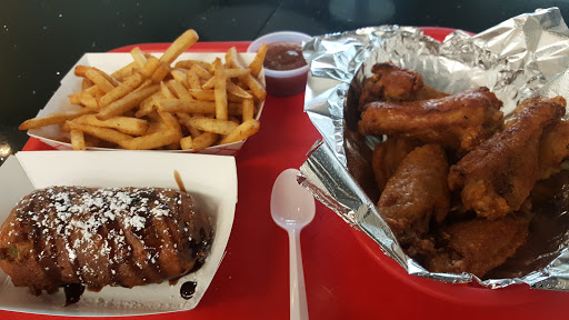 Chicken Wings Restaurant «Deep Fried Goodness», reviews and photos, 3020 University Ave SE, Minneapolis, MN 55414, USA