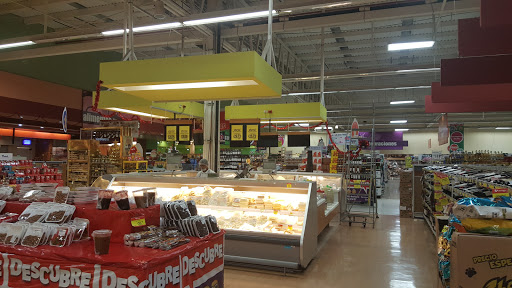 Soriana Híper - Canales, Av Canales, Lucero, 87350 Matamoros, Tamps., México, Supermercado | TAMPS