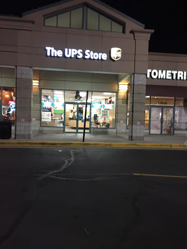 Shipping and Mailing Service «The UPS Store», reviews and photos, 11654 Plaza America Dr, Reston, VA 20190, USA