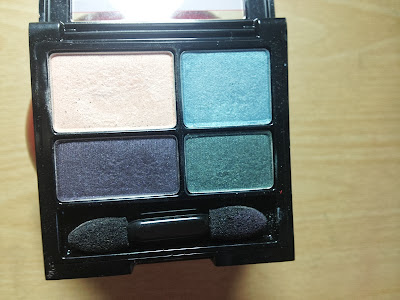 Revlon Color Stay 16 Hour Eyeshadow Sea Mist Swatches
