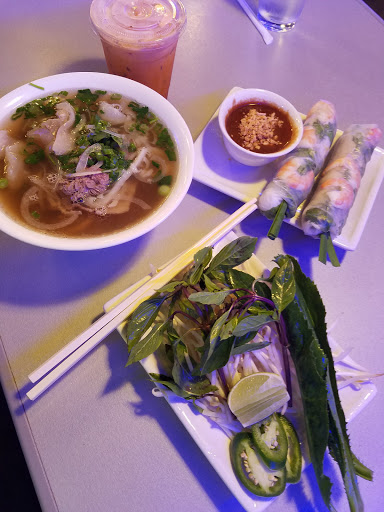 Com Tam Thien Huong