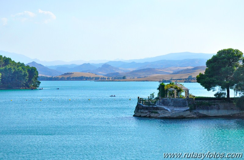 Kayak en el Embalse Conde del Guadalhorce