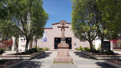 Parroquia de El Señor de la Piedad, Azahares s/n, Jurica, 76100 Santiago de Querétaro, Qro., México, Lugar de culto | QRO