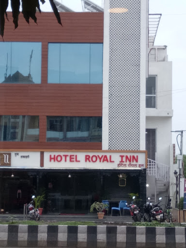 Hotel Royal Inn, Navathe Plot, Badnera Road, Amravati, Maharashtra 444605, India, Lodge, state MH