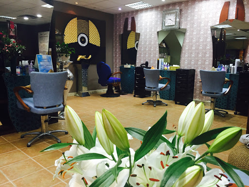 THAI Oasis Spa Ladies Beauty & Hair Salon, Al Ain Tower, Mezz03, Offices entrance Hamdan St. (corner Salam St.) - Abu Dhabi - United Arab Emirates, Hair Salon, state Abu Dhabi