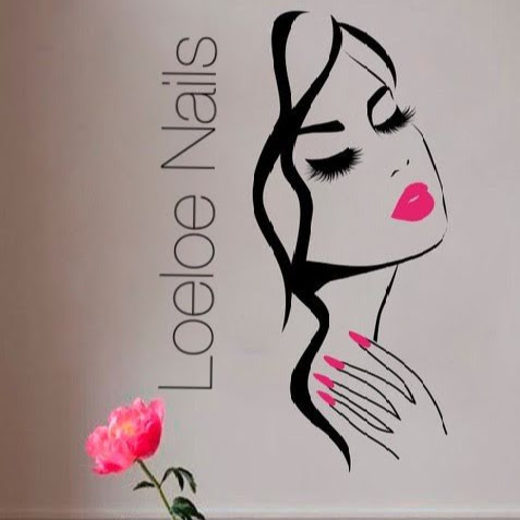LoeloeNails logo