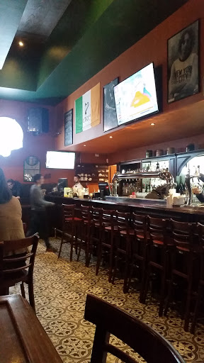 St James Irish Pub, Blvd. Luis Donaldo Colosio Murrieta 410, Puerto las Hadas, 20110 Aguascalientes, Ags., México, Alimentación y bebida | AGS