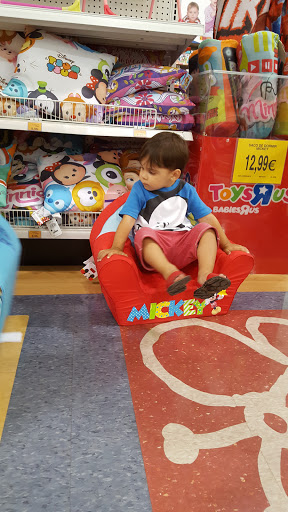 Toys R Us