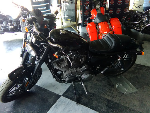 Harley Davidson Leon, Av Cerro Gordo 111, Valle del Campestre, 37150 León, Gto., México, Tienda de motocicletas | GTO