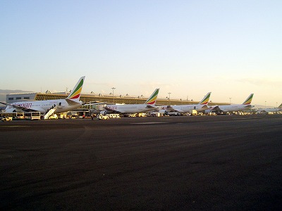 エチオピア旅行記|朝のアジスアベバ国際空港 