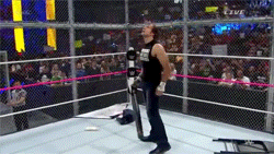 ME : TNWG WHC Cage of Violence Match - Dean Ambrose (c) vs. Brock Lesnar vs. Alex Shelley vs. The Undertaker  Cov5