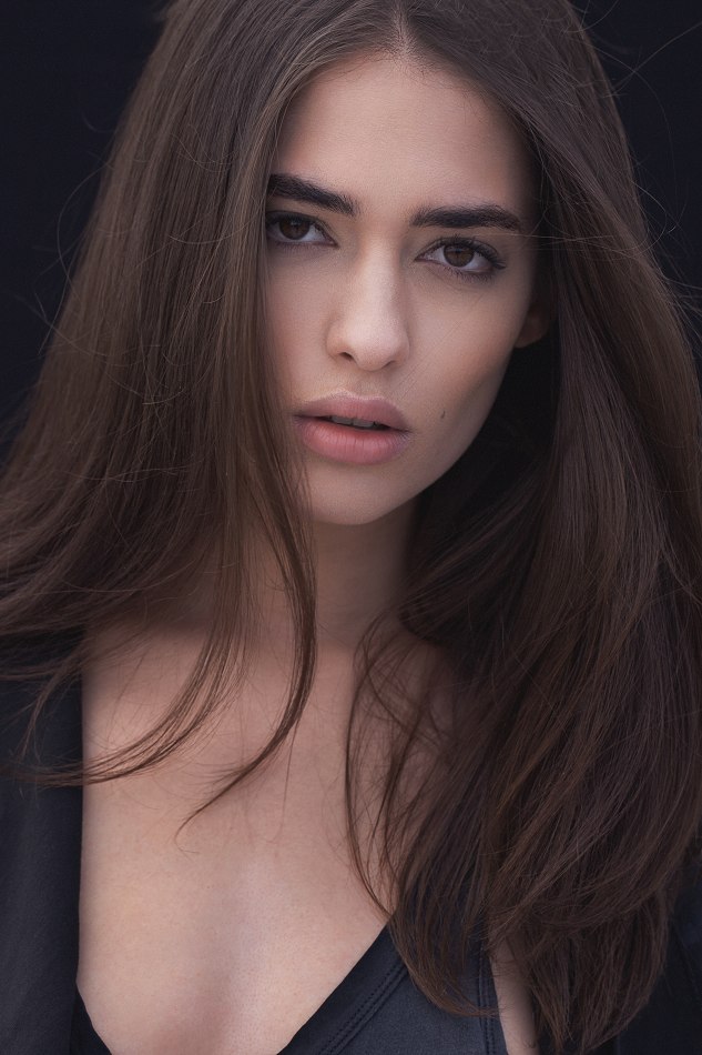 Classify Mexican Model Samantha Zajarias