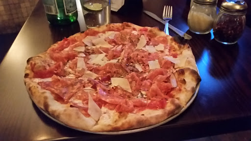 Bacco Pizzeria and Wine Bar