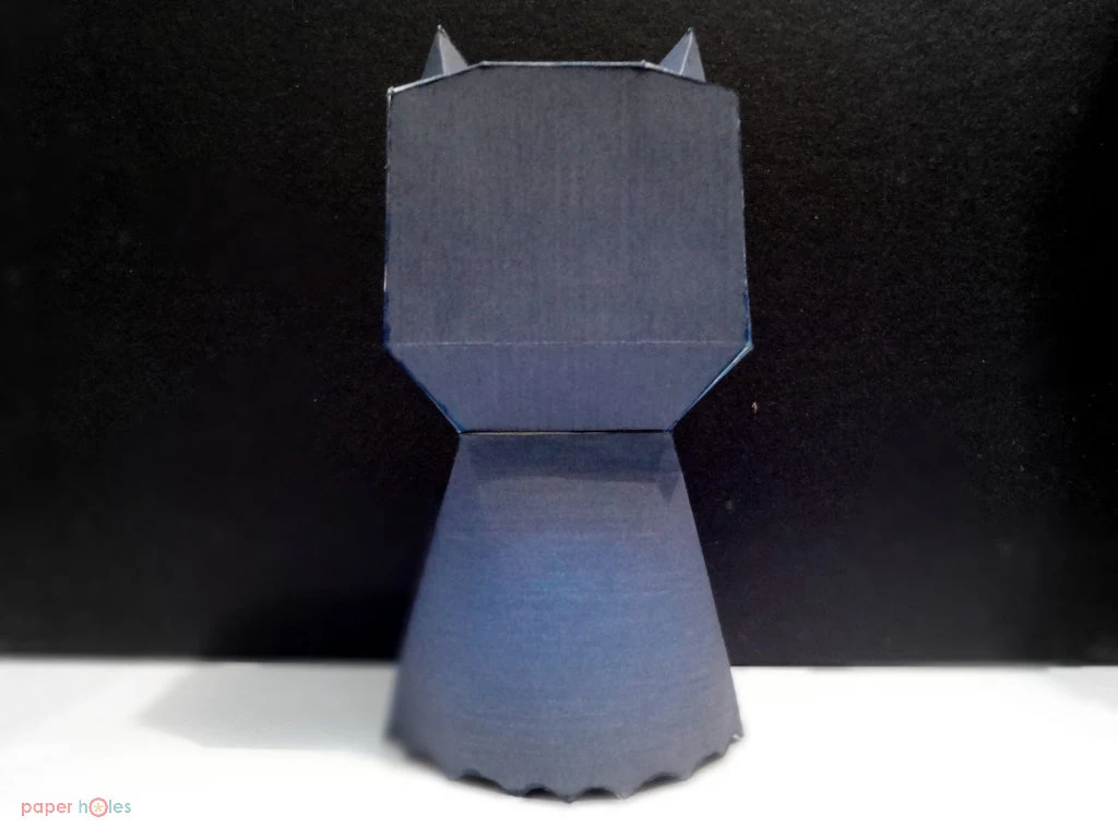Classic Batman Papertoy in action