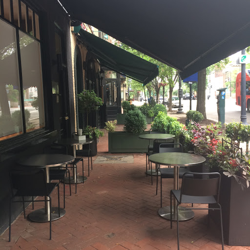 Pineapple and Pearls Restaurant