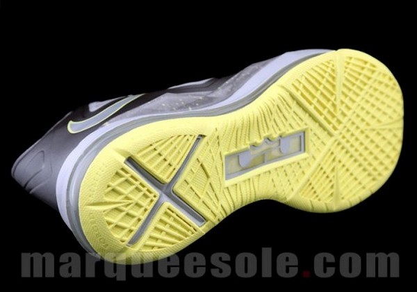 First Look at Nike LeBron X Yellow Diamond 8220Canary8221