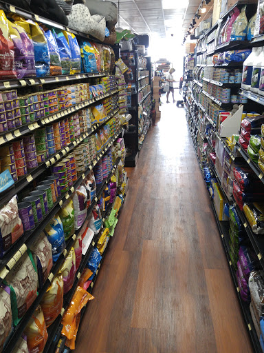 Pet Supply Store «Pet Valu», reviews and photos, 4394 Eastgate Square Dr, Cincinnati, OH 45245, USA