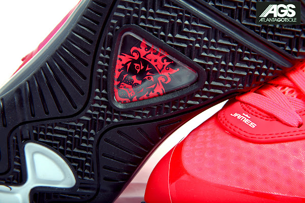 Next in Line Detailed Look at Upcoming LeBron 8 Low 8220Solar Red8221