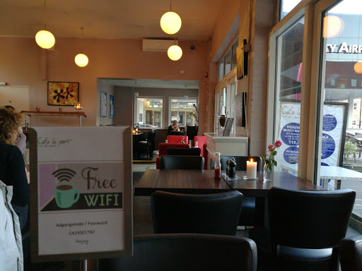 Café Le Perr, Kastruplundgade 11, 2770 Kastrup, Danmark