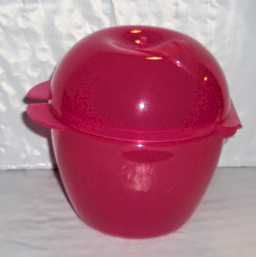  Tupperware Apple Locker Forget Me Not Fruit Keeper Pink