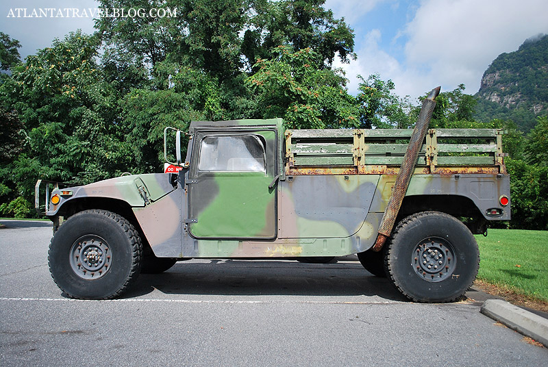 HMMWV Humvee