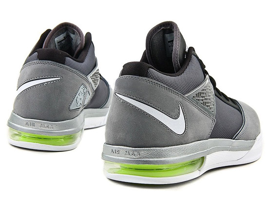 Nike Zoom LBJ Ambassador III Has Its Own Dunkman Colorway