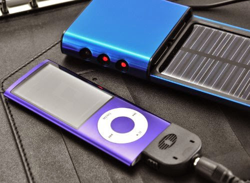  Solar Cell Phone Charger