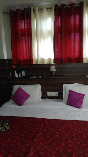 Hotel Shumbuk Homes Serviced Apartment, Gangtok, House No. 29 B Sector J, Gairigaon, Tadong, Near Sikkim Government College,, Defence Road, Gangtok, Sikkim 737102, India, Serviced_Accommodation, state SK