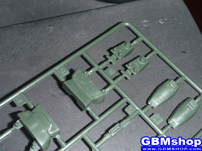 making โมจีน 1/144 RGM-79[G] GM Sniper Desert Eagle
