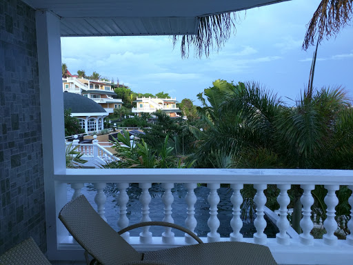 Lingganay Boracay Hotel Resort