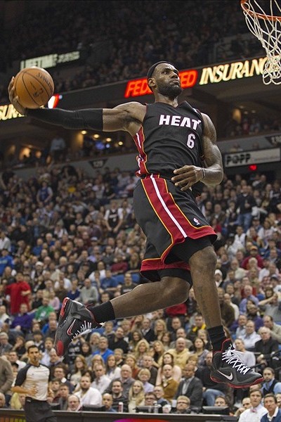 King James8217 Home and Away Nike LeBron 9 Shoes in Action