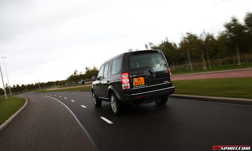 road-test-2012-land-rover-discovery-4-hse-luxury-pack-003