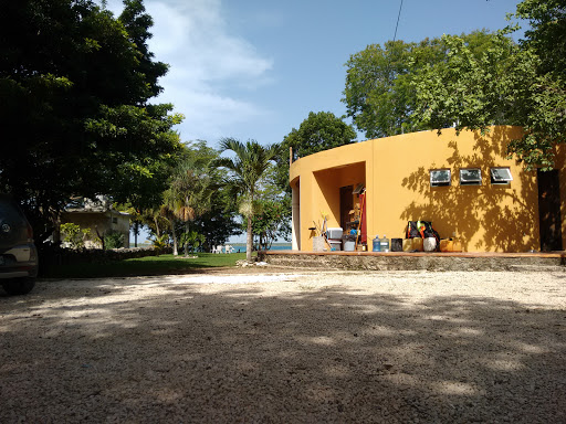 Camping Jardín De Venus, Avenida 5, 1239, Mario Villanueva Madrid, 77930 Bacalar, Q.R., México, Parque | QROO
