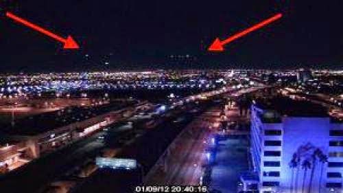 Watching Live Ufo Sighting Now At Lax Cam Jan 9 2012