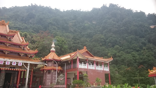 photo of 東山咖啡(崁頭山咖啡館 仙公廟內二樓)