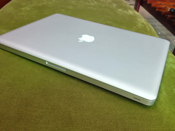 MacBook Pro 15 MC721 i7 Quad core 2.0Ghz 8G 500G vga rời MH AntiGlare sáng đẹp giá rẻ - 1