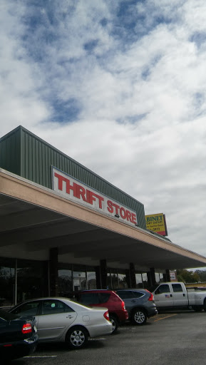 Thrift Store «First Baptist Church Thrift Store», reviews and photos, 1210 W N Blvd, Leesburg, FL 34748, USA